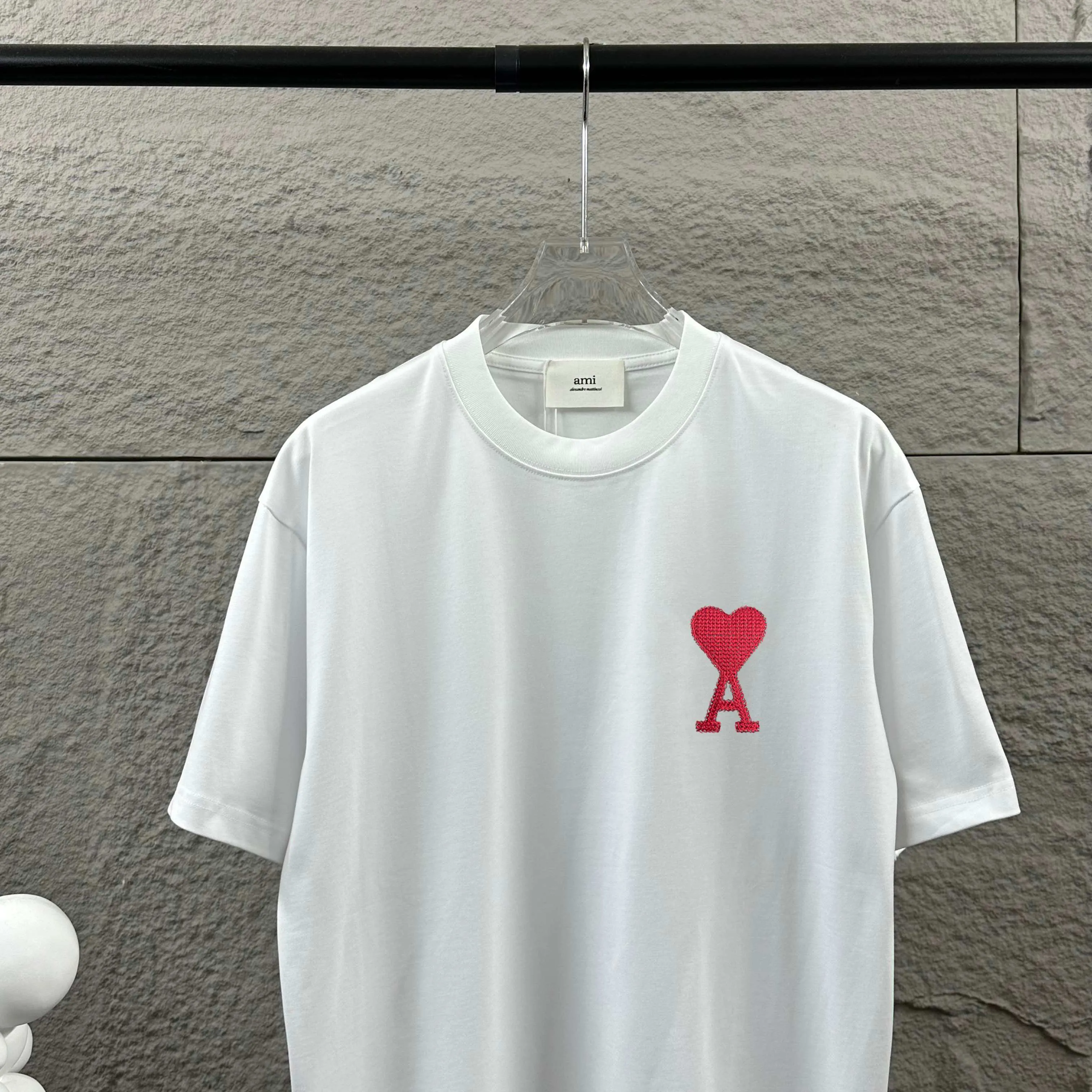 Ami Love 2026 Spring and Summer Style Classic simple three-dimensional big love embroidered personalized logo Customized double yarn plain cotton fabric Short-sleeved T-shirt Men and women Same Style Color: Black White Flower Gray Size: S (90-130 pounds) M (120-150 pounds) L (140-165 pounds) XL (160-180 pounds) XXL (180-210 pounds)